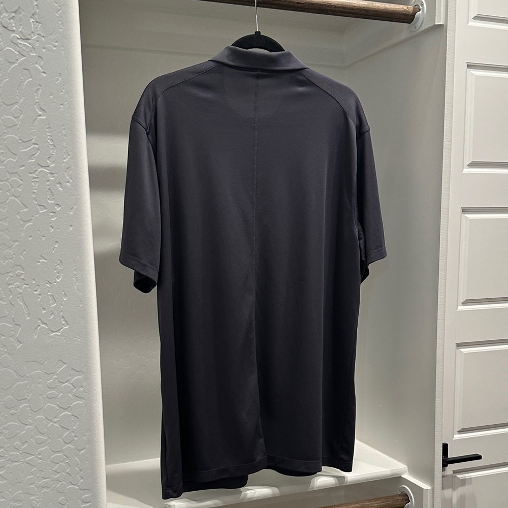 Nike Men's Dark Gray Golf Shirt - Picture 3 of 4